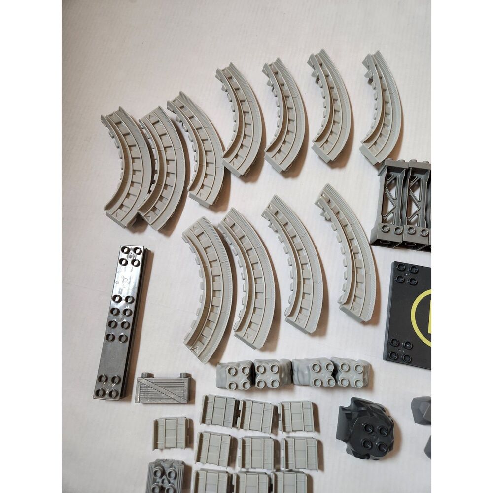 Mega Bloks Train Track Lot – Gray Rails + Extras - Picture 2 of 12